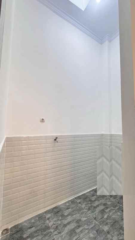 dijual rumah villa gading harapan