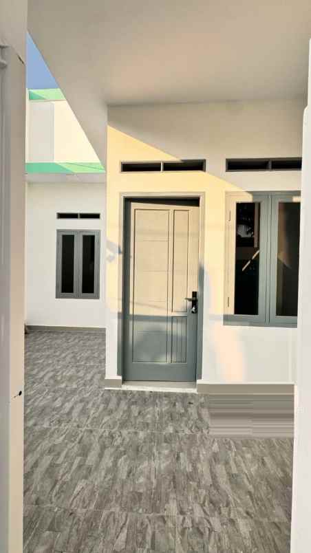 dijual rumah villa gading harapan