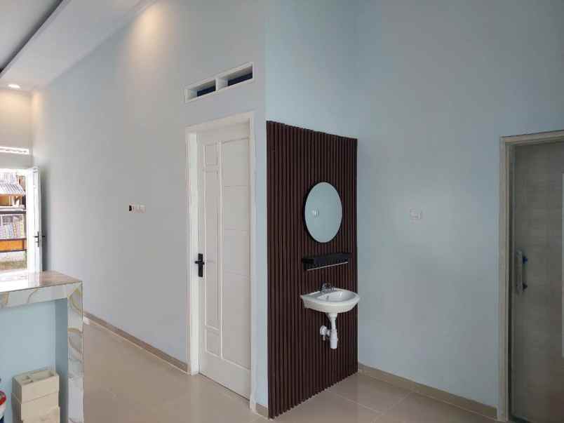 dijual rumah villa gading harapan