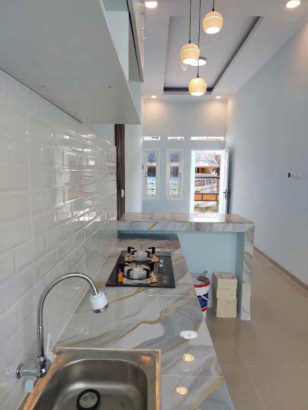 dijual rumah villa gading harapan