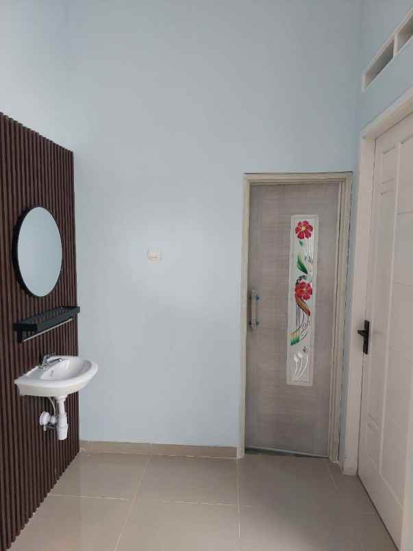 dijual rumah villa gading harapan