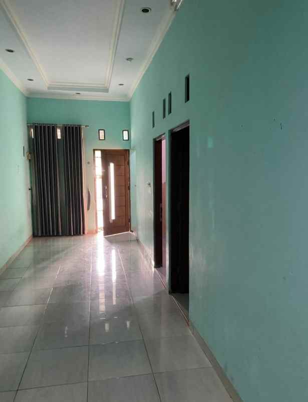 dijual rumah villa gading harapan pintu