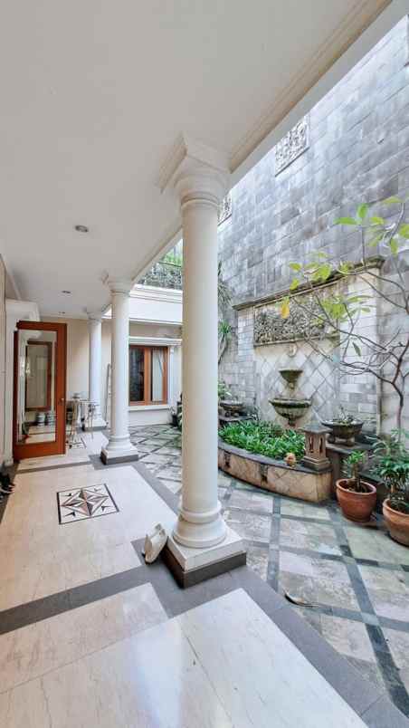 dijual rumah villa permata gading