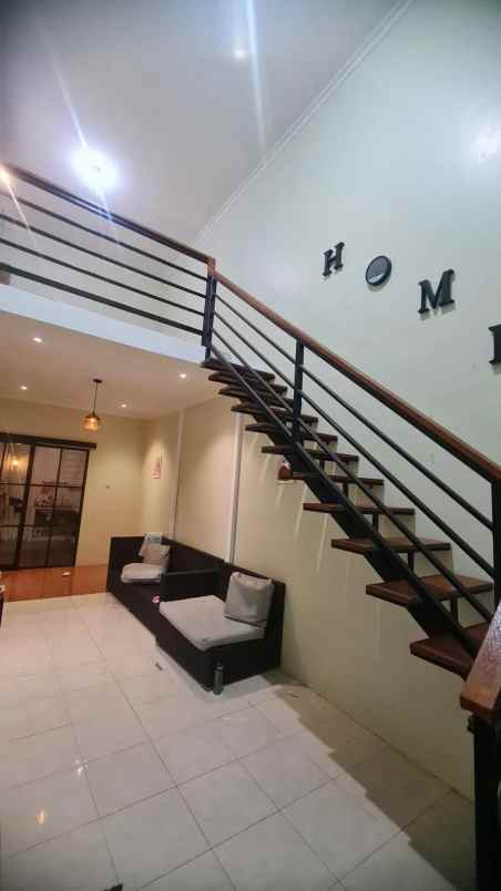 dijual rumah wanamukti
