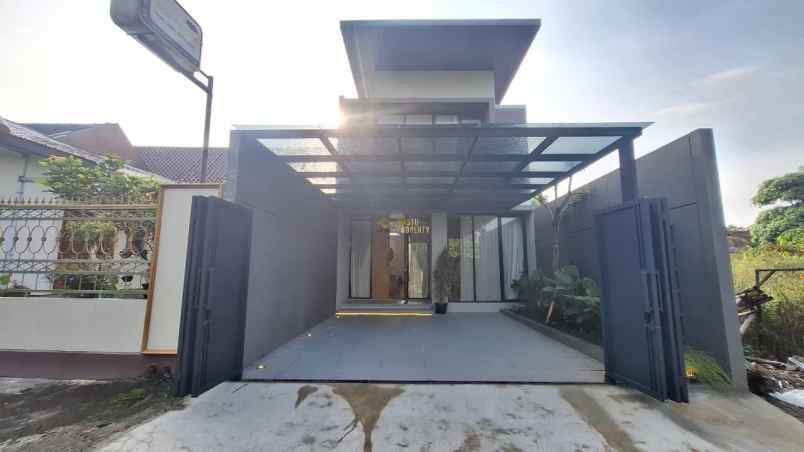 dijual rumah wedomartani ngemplak