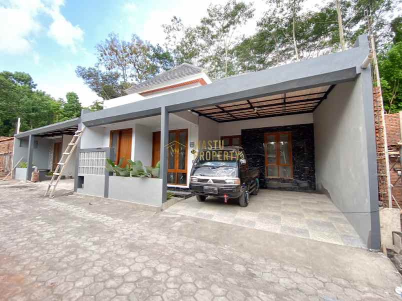 dijual rumah widodomartani ngemplak