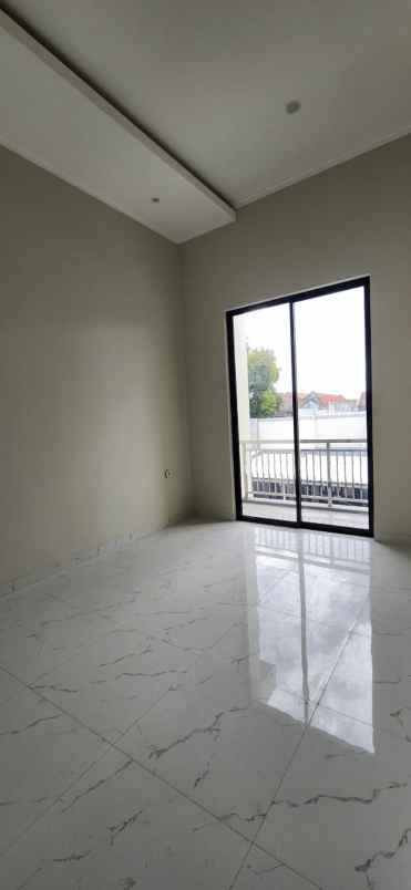 dijual rumah wisma permai