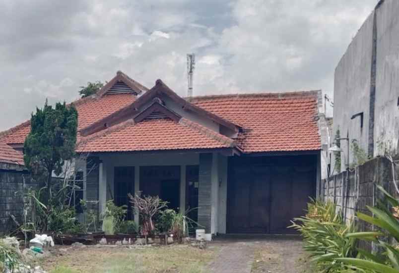 dijual rumah yos sudarso