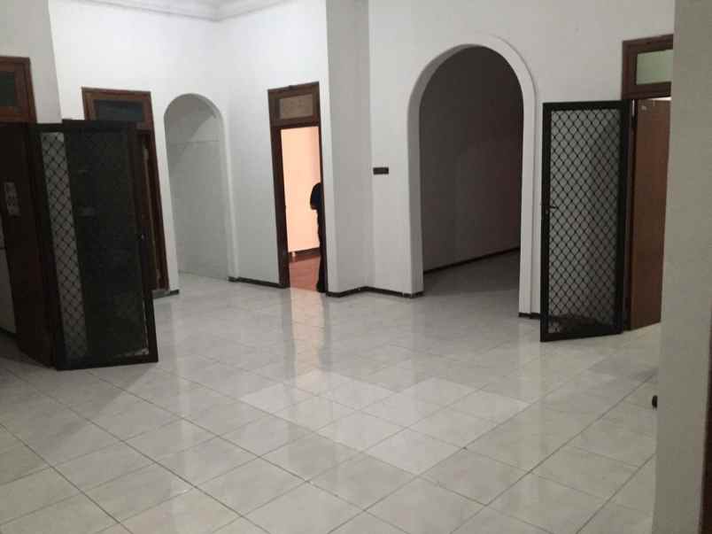 dijual siap huni rumah rungkut barata