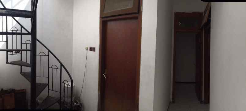 dijual siap huni rumah rungkut barata