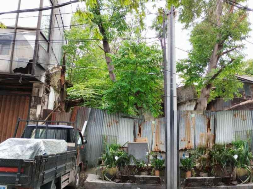 dijual tanah jalan baliwerti