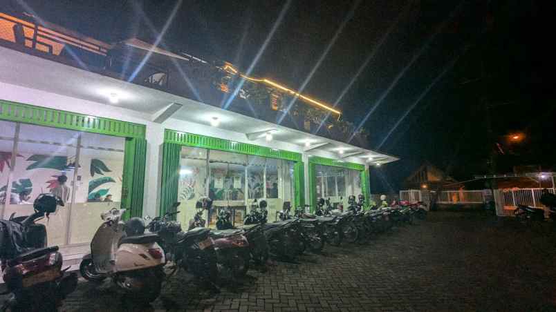 dijual tanah jalan buk kemanten