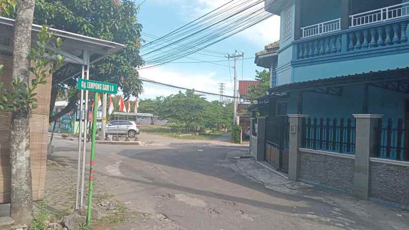 dijual tanah jalan lempongsari