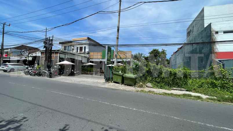 dijual tanah jalan merdeka