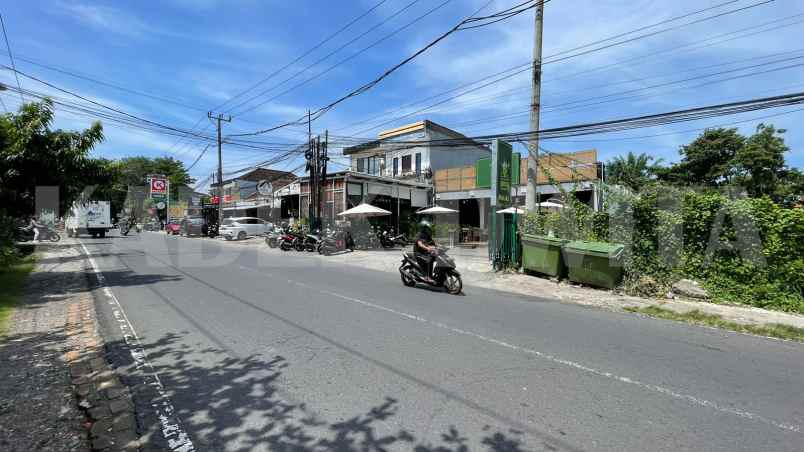 dijual tanah jalan merdeka