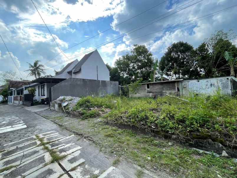 dijual tanah jl letkol subadri sumberadi