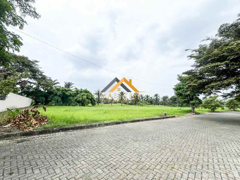 dijual tanah komplek graha metropolitan