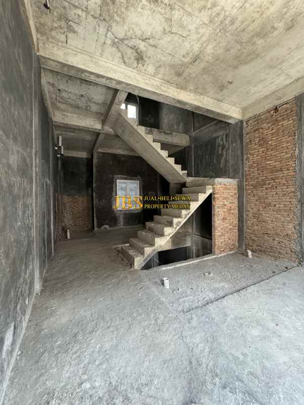 dijual villa komplek cemara asri jalan