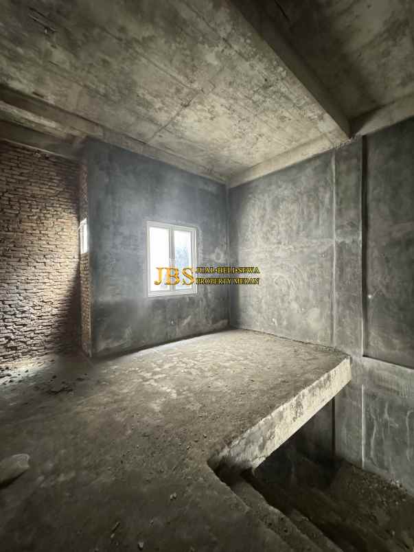 dijual villa komplek cemara asri jalan