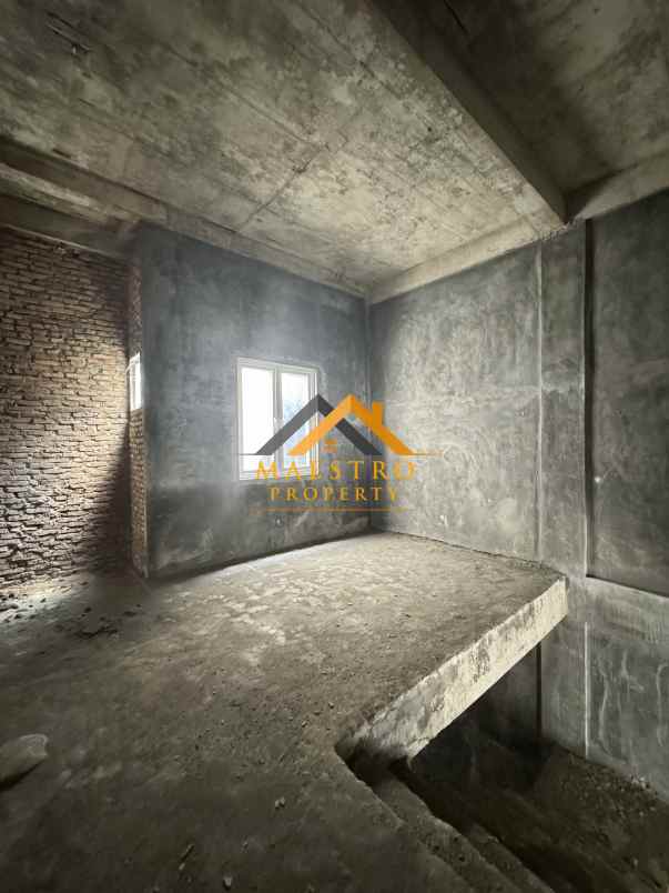 dijual villa komplek cemara asri jalan