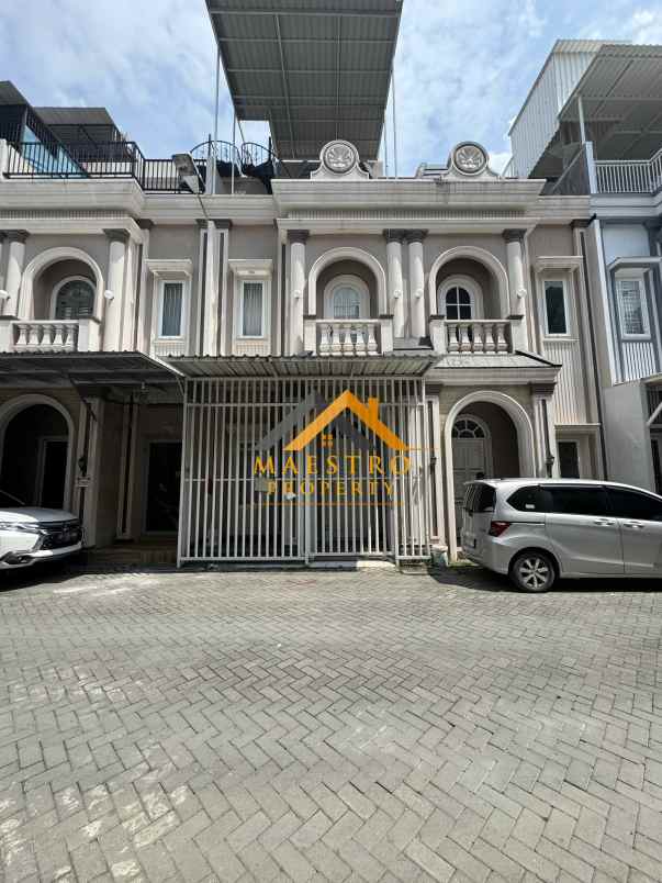 dijual villa komplek cemara asri jalan
