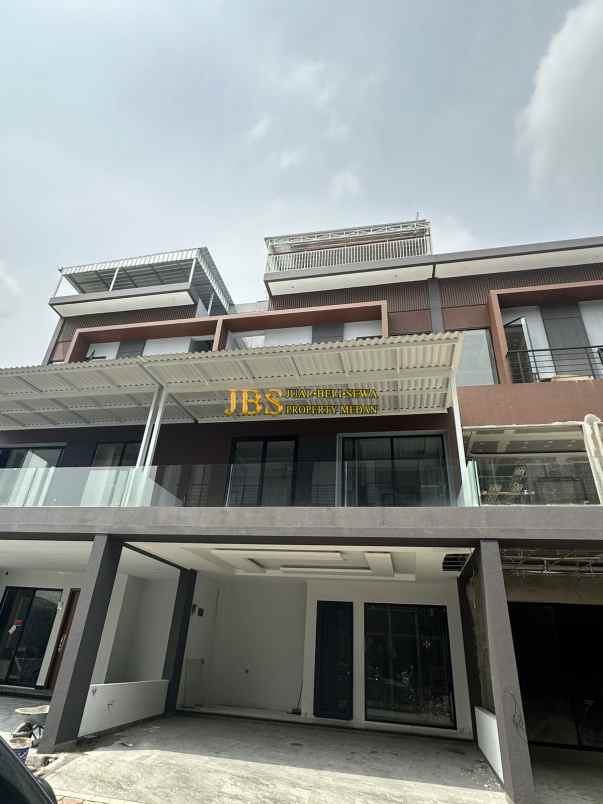 dijual villa komplek givency one type prada