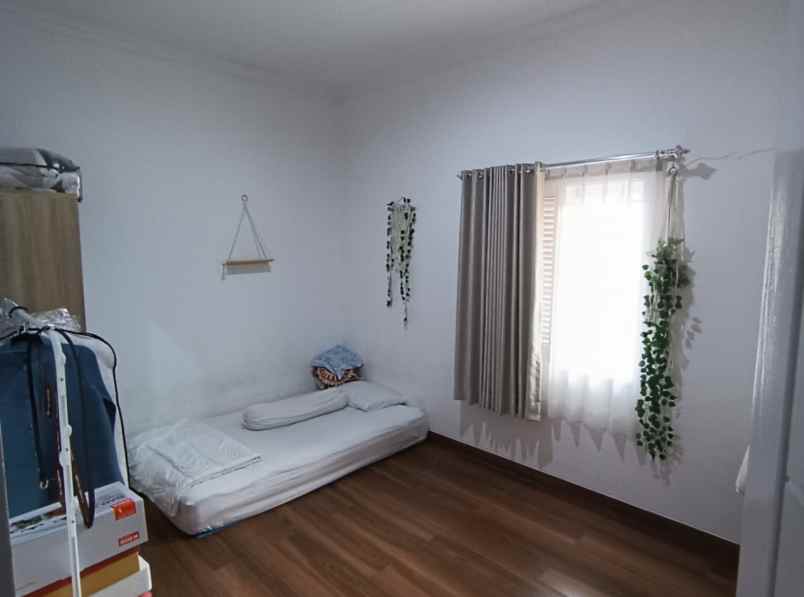 dijual villa komplek ppr itb mekarwangi