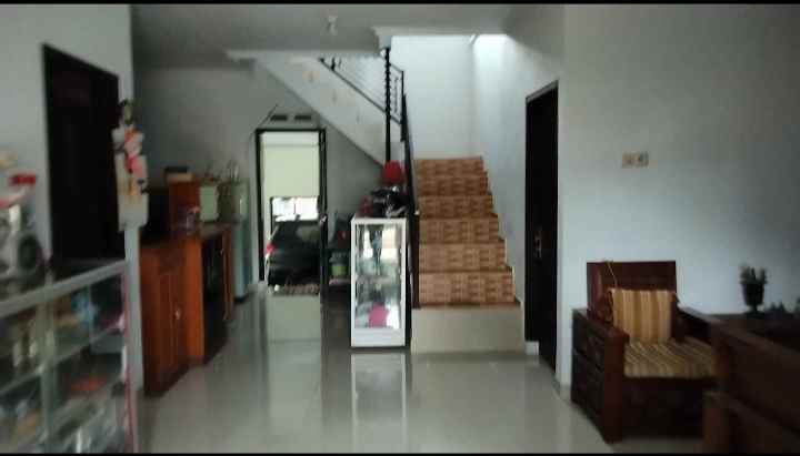 dijual villa linggarjati