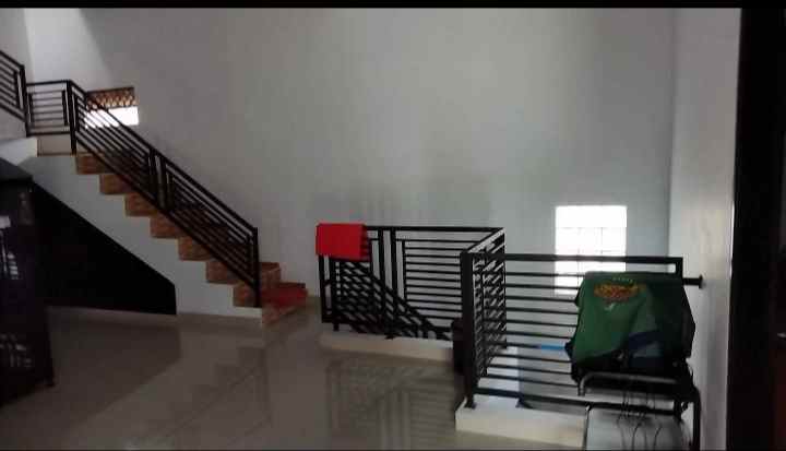 dijual villa linggarjati