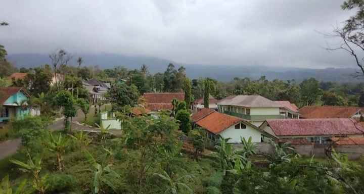 dijual villa linggarjati