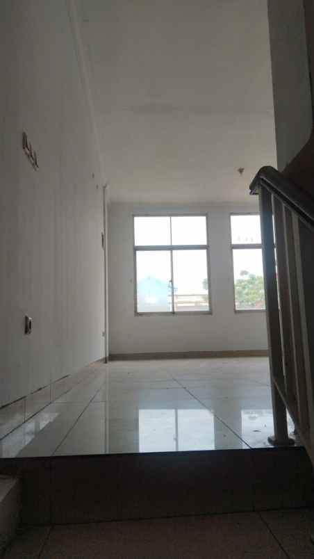 disewakan ruko gudang kantor boulevard galaxy