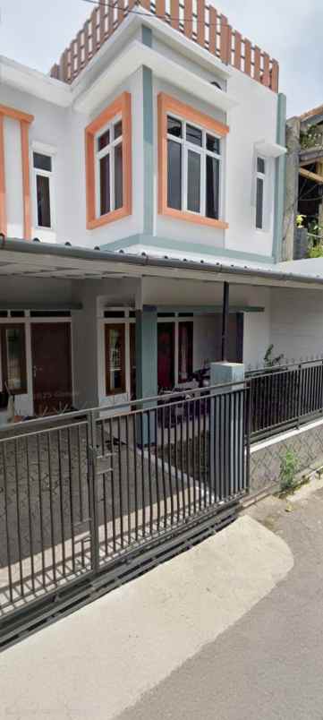 disewakan rumah antapani jalan kuningan