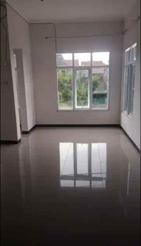 disewakan rumah antapani jalan kuningan