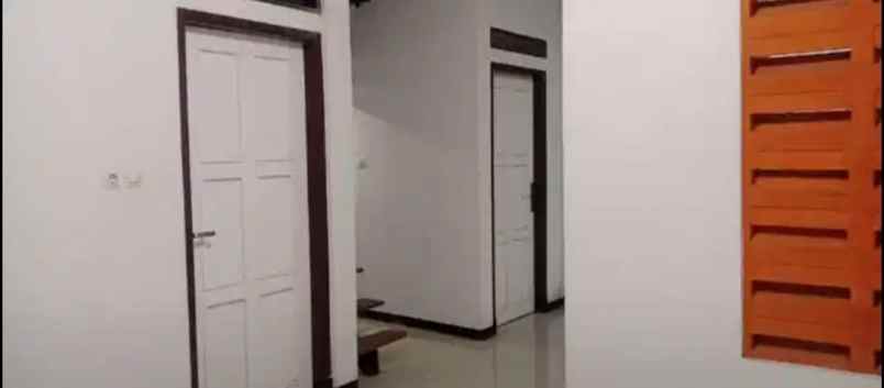 disewakan rumah antapani jalan kuningan