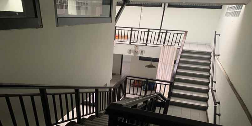 disewakan rumah cihapit