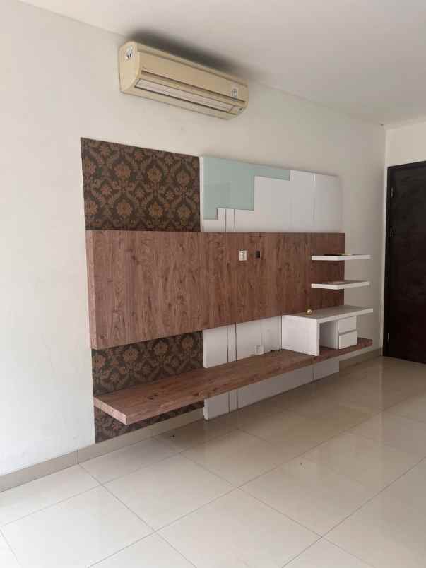 disewakan rumah cluster dbanyan jgc