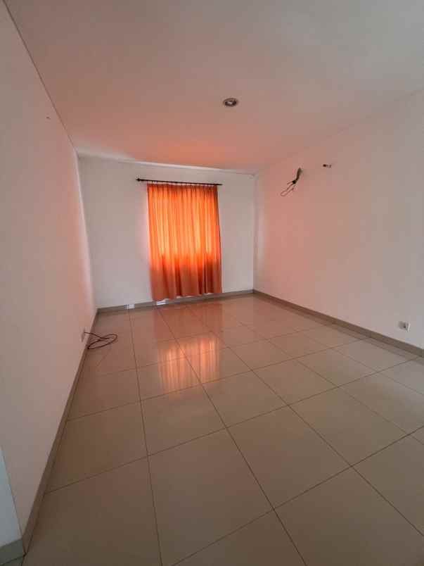 disewakan rumah cluster dbanyan jgc