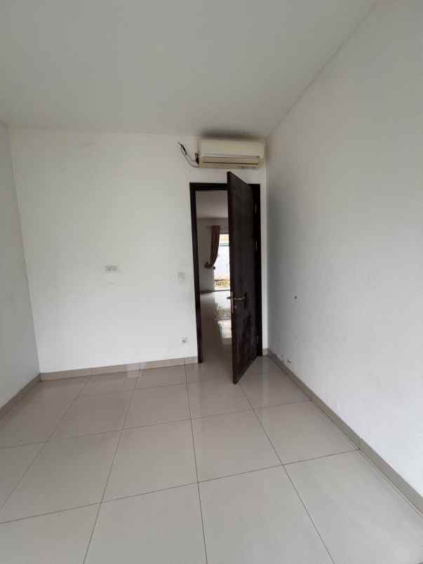 disewakan rumah cluster dbanyan jgc