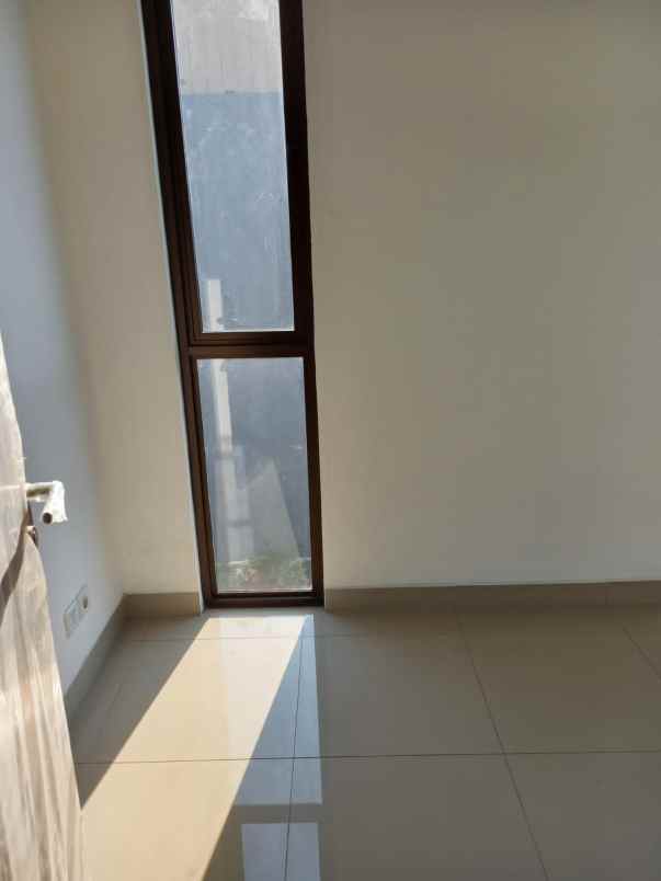 disewakan rumah cluster mahakam jakarta