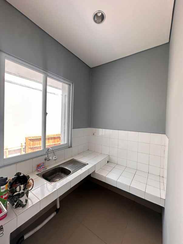 disewakan rumah cluster yarra jgc jakarta