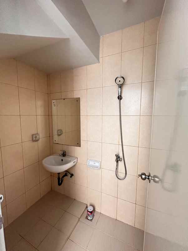 disewakan rumah cluster yarra jgc jakarta