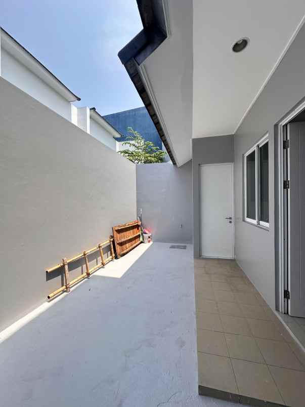 disewakan rumah cluster yarra jgc jakarta