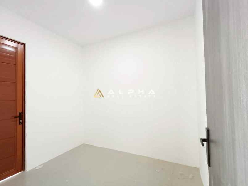 disewakan rumah golden bci residence