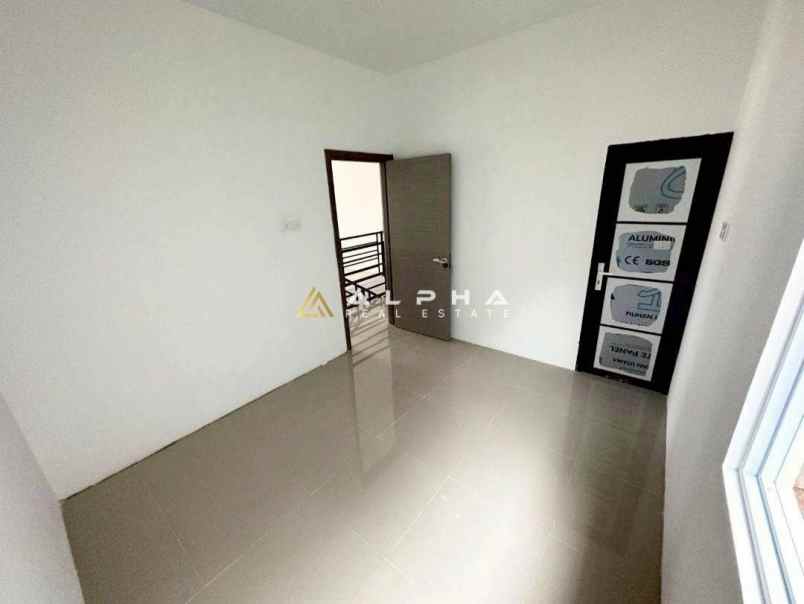 disewakan rumah golden bci residence