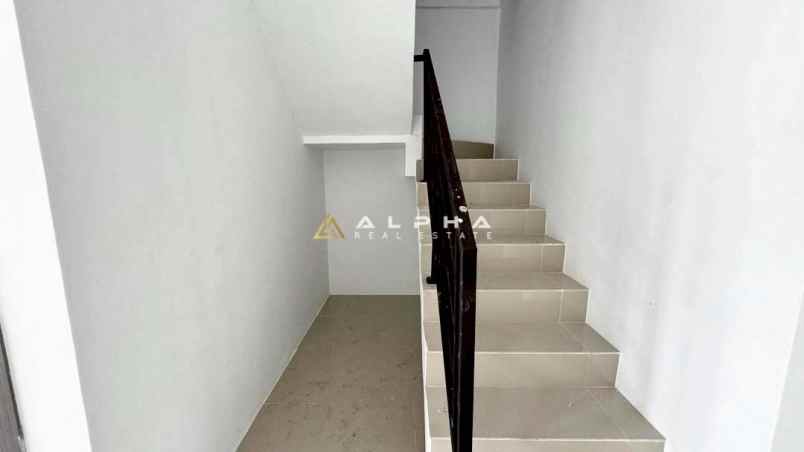 disewakan rumah golden bci residence