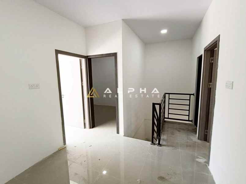 disewakan rumah golden bci residence
