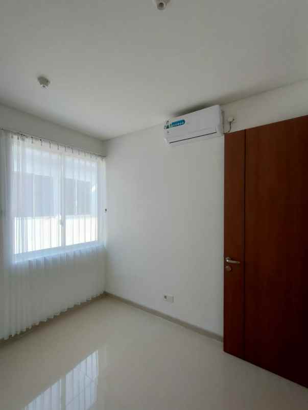 disewakan rumah graha natura sambikerep