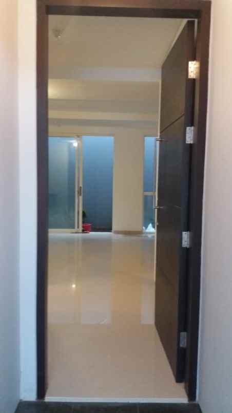 disewakan rumah graha natura sambikerep