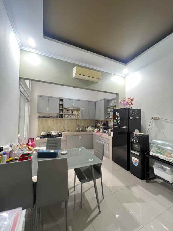 disewakan rumah harapan indah 1
