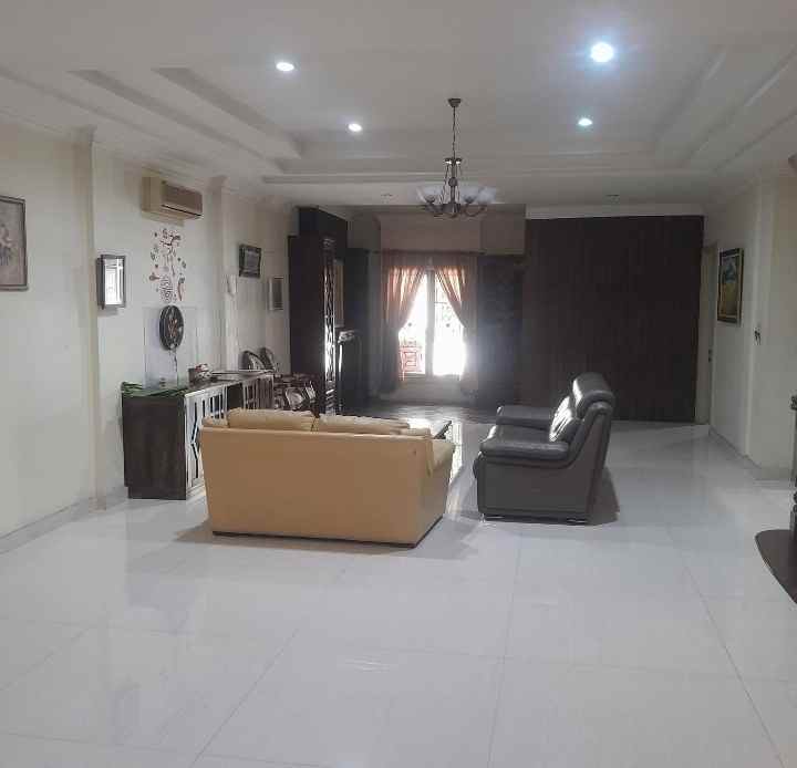 disewakan rumah jalan malibu alam raya